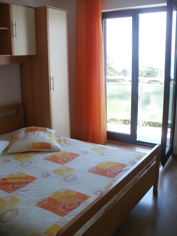 Beach Apartments Toni Podstrana Quarto foto