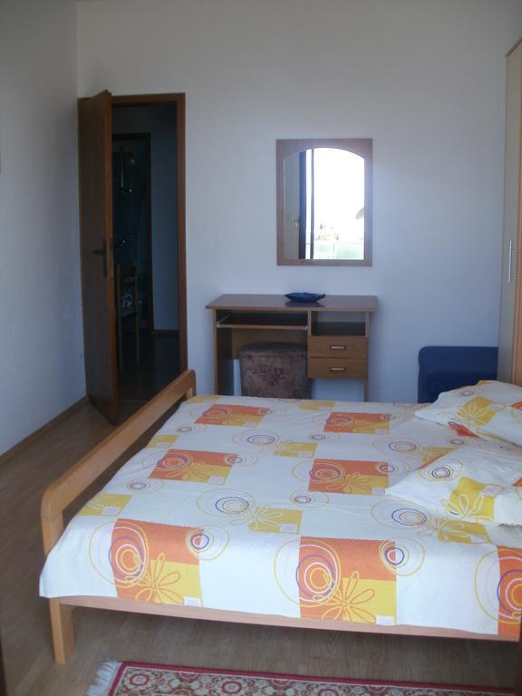 Beach Apartments Toni Podstrana Quarto foto